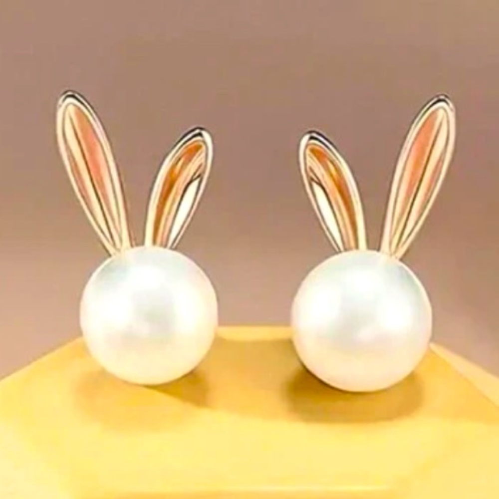 Pearl Bunny Earrings